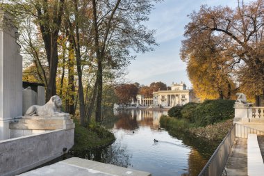Varşova, Polonya için su sarayının Łazienki Parkı