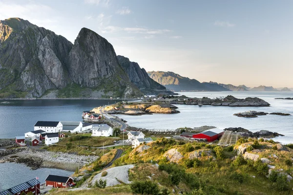 Lofoten Adaları manzaralı Reine şehrin havadan görünümü — Stok fotoğraf