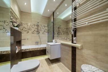 Küçük dairede lüks banyo