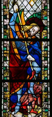  Saint Michael şeytan trampling