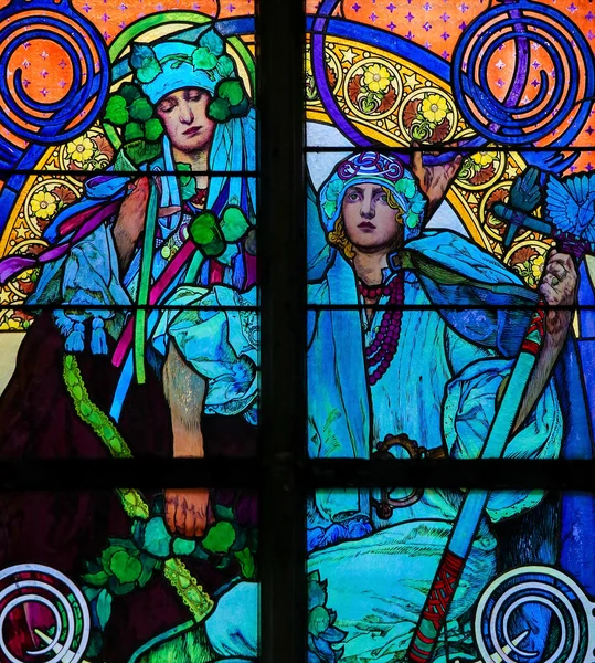 Stained Glass by Alphonse Mucha in Prague Cathedral — Stock Photo, Image