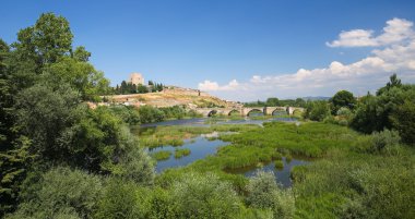 Ciudad Rodrigo - kale Henry II Kastilya ve Agueda Nehri