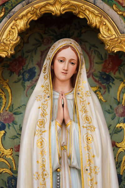 Мать Мария в Авейру, Португалия
