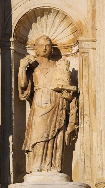 Statua presso l'Università di Coimbra, Portogallo — Foto Stock