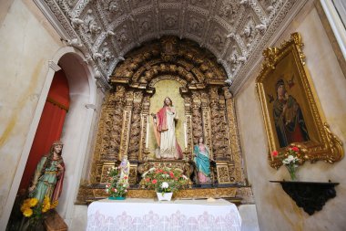 Santa Cruz (Coimbra manastırdaki sunak)