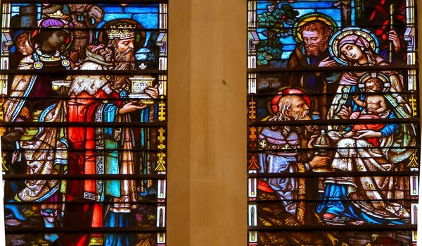 Epifania manchado de vidro na Catedral de Burgos — Fotografia de Stock