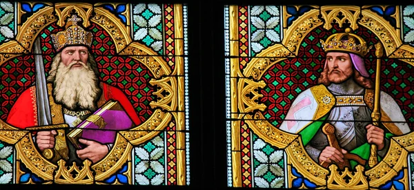 Kirchenfenster Karls des Großen im Dom zu Köln, Deutschland — Stockfoto