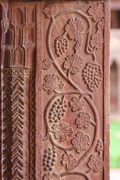 아그라, 우 타르 프라 데의 Fatehpur Sikri 궁전에서 포도 조각, — 스톡 사진