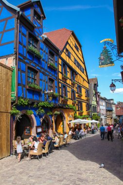 Riquewihr, Alsace bölgesinde, Fransa yarı ahşap evleri