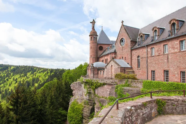 Mont Saint-Odile a Vosges-hegység Elzász, Franciaország — Stock Fotó