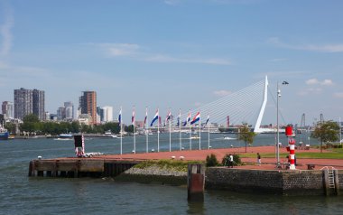 Hollanda Rotterdam merkezi üzerinde göster