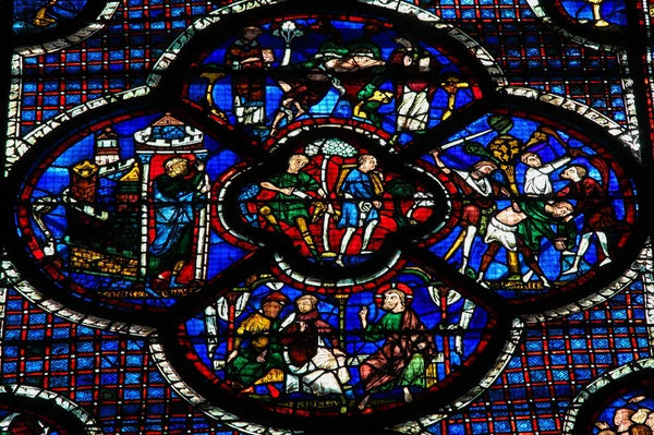 Βιτρό στον καθεδρικό ναό της Chartres στο — Φωτογραφία Αρχείου