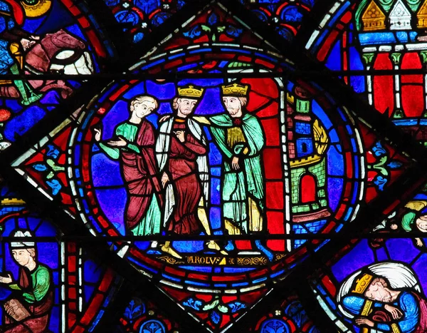 Stained Glass of Charlemagne at Chartres Cathedral — Stock Photo, Image