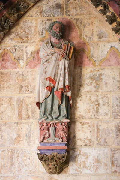 Statue of Saint Peter in the Cathedral of Burgos — Stock Photo, Image
