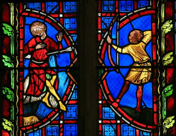 Gebrandschilderd glas in de kathedraal van Tours — Stockfoto