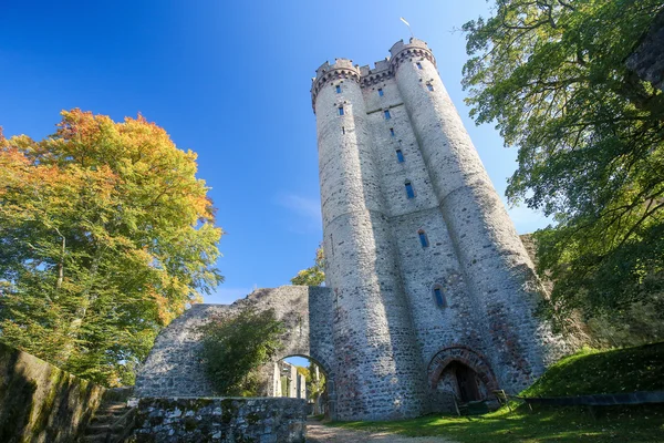 Castelo de Kasselburg em Vulkaneifel, Renânia-Palatinado, Alemanha — Fotografia de Stock