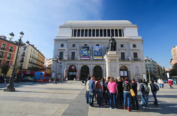 Ópera de Madrid en la Plaza de Isabel II — Foto de Stock