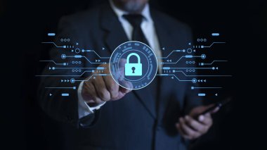 İşadamı asma kilit ikonu ve internet teknolojisi ağını işaret ediyor. Veri kişisel bilgilerini korumak. Özel güvenlik. Veri koruma gizliliği. Siber güvenlik ağı. GDPR