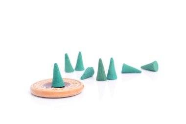 tütsü koniler beyaz