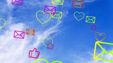 Animasyon gibi, posta, mavi gökyüzünde kalp. buradan internet simgelerinin hareketi