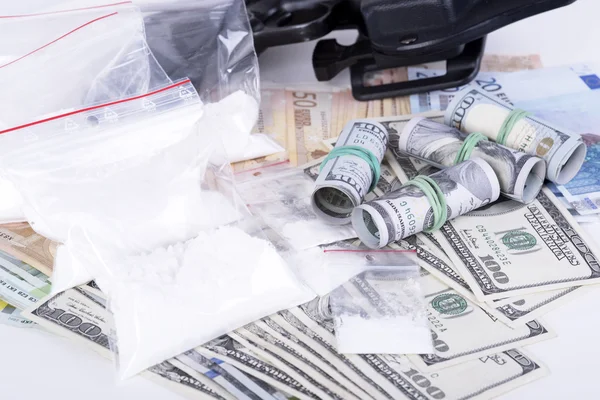 Drogas, dinero, cocaína y armas —  Fotos de Stock