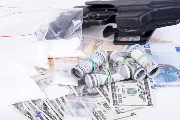Uyuşturucu, para, kokain ve silah Telifsiz Stok Fotoğraflar