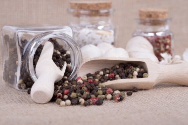 biber kapsayıcısında depolanan