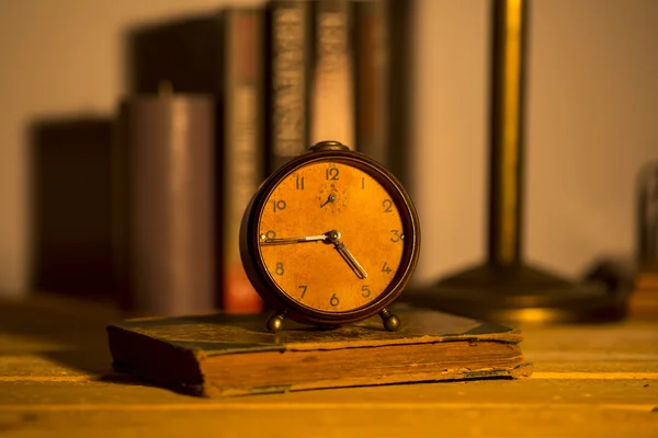 Old alarm clock — Stock Photo, Image