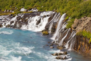 hraunfossar, Batı İzlanda şelalenin bir dizi
