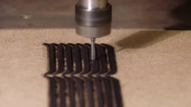 Otomatik makine. Modern fabrika. Robot teçhizatı. Deri Fabrikası, üretim.