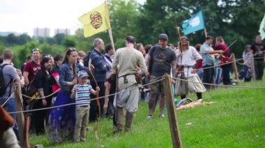 Eski zamanlarda yeniden inşası üzerinde öğretim okçuluk