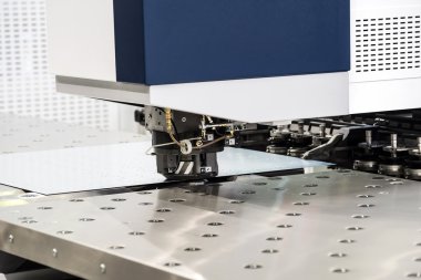 Yüksek kaliteli makine için otomatik Delme sac