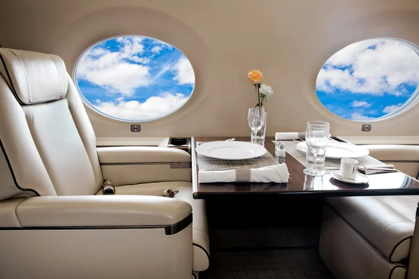 Fliegen in der Business Class — Stockfoto