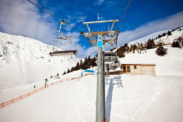 Ski chair lift in Alps, Mayerhofen, Austria — Stock Photo, Image