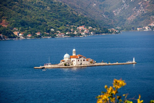 Isla Nuestra Señora de las Rocas en Montenegro — Foto de Stock