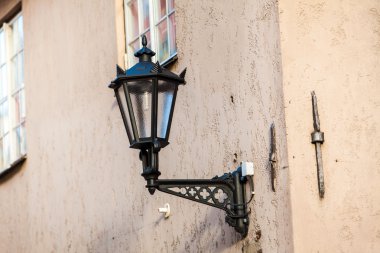 Retro sokak fener
