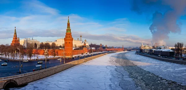 El Kremlin de Moscú en invierno — Foto de Stock