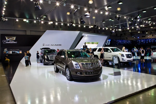 Stand Cadillac Escalade en el Salón del Automóvil de Moscú —  Fotos de Stock