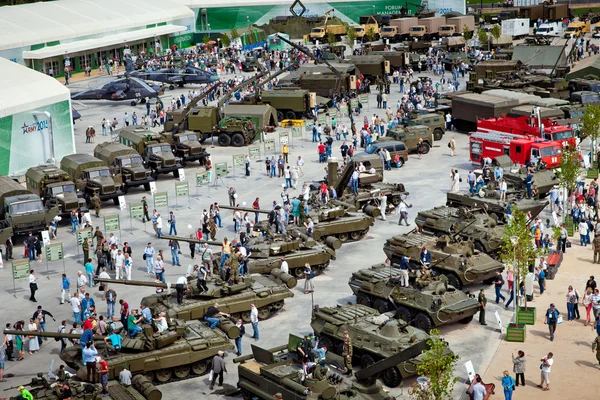 El FORO Internacional "Ejército 2015" en Kubinka, Rusia —  Fotos de Stock