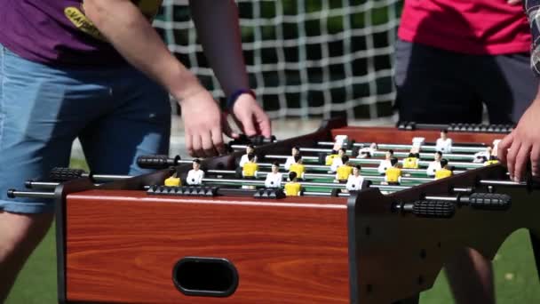 Close-up de jogar futebol de mesa (futebol ) — Vídeo de Stock