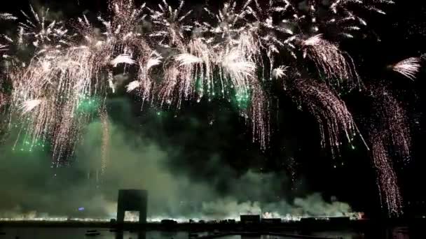 Spectacle laser et feux d'artifice à Moscou, Russie — Video