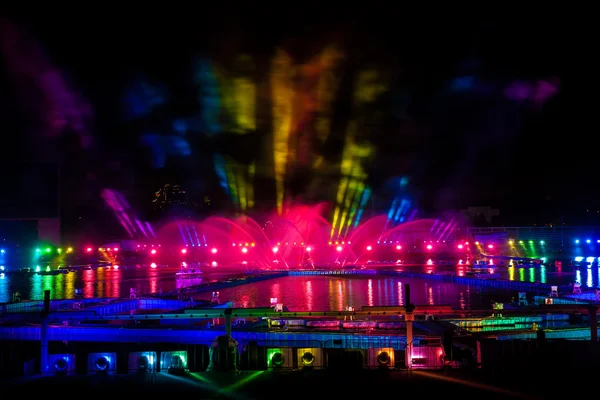 Espectáculo de láser y fuegos artificiales en Moscú, Rusia — Foto de Stock
