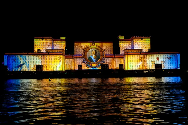 International Festival "Circle of Light". Laser video mapping sh — Stock Photo, Image