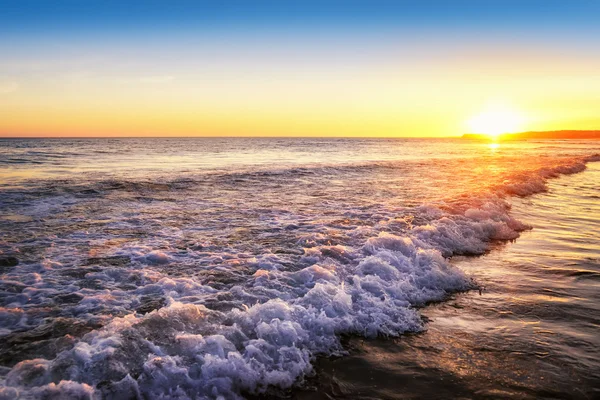 Ήσυχο ηλιοβασίλεμα στην παραλία — Φωτογραφία Αρχείου