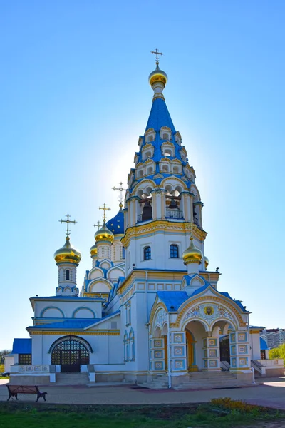 2015年完成了圣母像 Neujadeemi Color 图标的建造 圣殿的建筑师是Nikolai Vasnetsov 2021年5月 莫斯科 — 图库照片