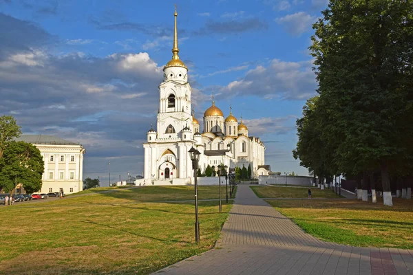 假设白石大教堂建于1158年至1160年 由大公安德烈 鲍戈留布斯基 Andrei Bogolyubsky 2021年8月 俄罗斯Vladimir — 图库照片