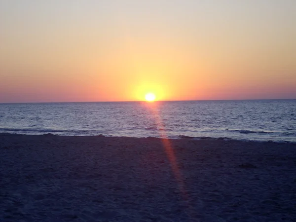 Günbatımı plaj su hava dalgalar deniz kum güneş