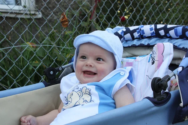 Bebek Çocuk uyku küçük çocuk yatakta rüyalar yüz göz bakmak Pram gülümseme