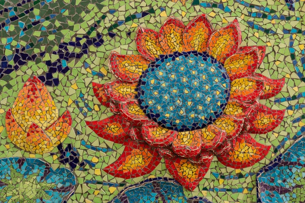 Colorato mosaico di vetro forma di arte loto e parete astratta backgrou — Foto Stock