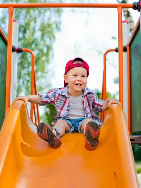 Little baby playing in the park — Stock Photo, Image